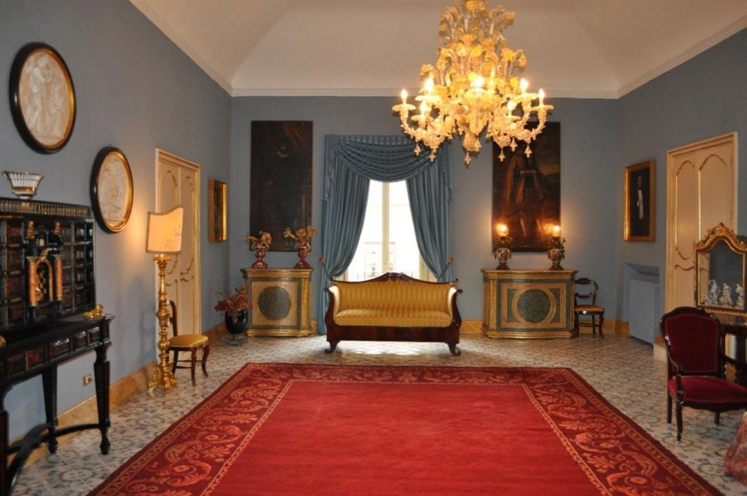 Donna Guia Suite Палермо Екстериор снимка