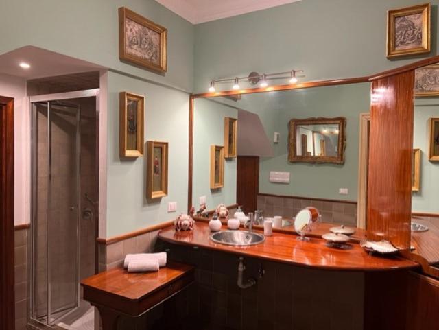 Donna Guia Suite Палермо Екстериор снимка