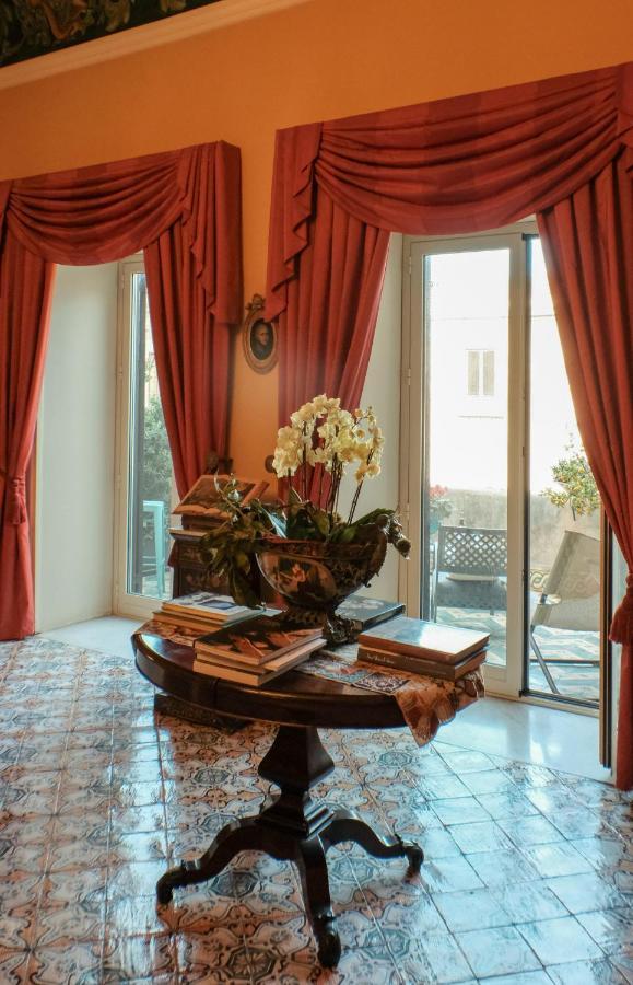 Donna Guia Suite Палермо Екстериор снимка