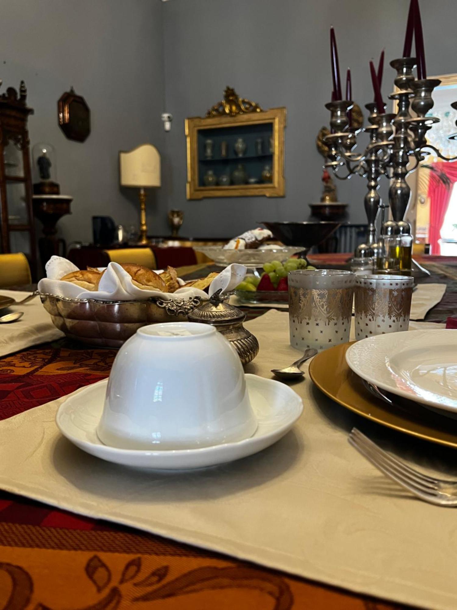 Donna Guia Suite Палермо Екстериор снимка